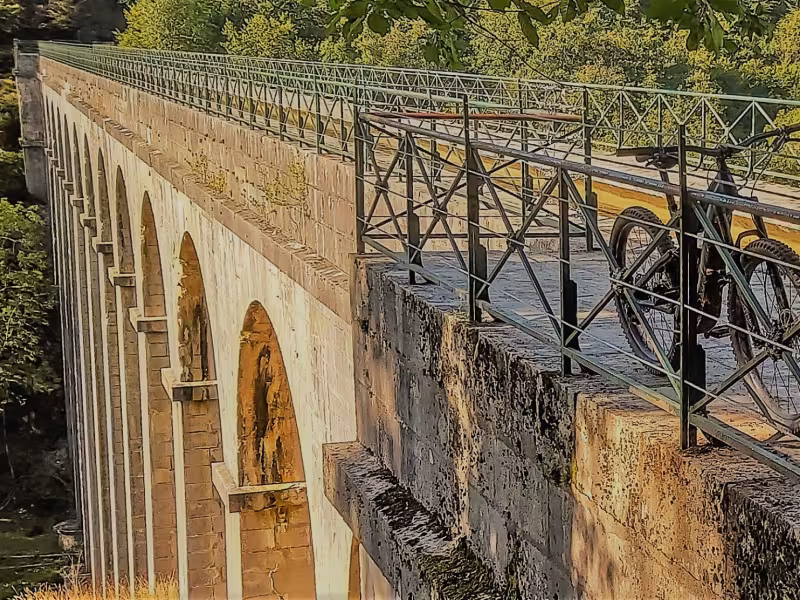 À VTT sur la rigole d'Yonne