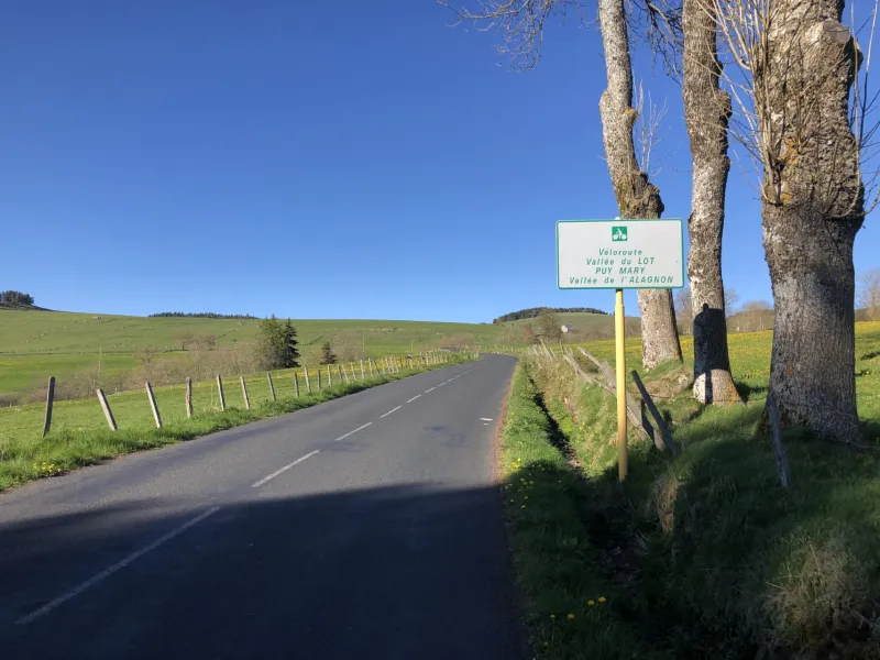 De la vallée du Lot au Puy Mary par la vallée de l'Alagnon