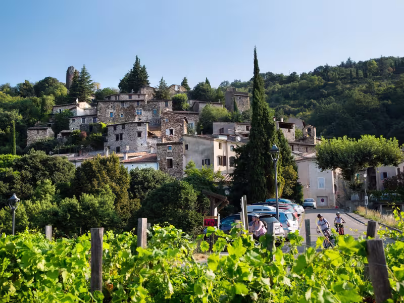 Village de caractère de Beauchastel au pied des vignes