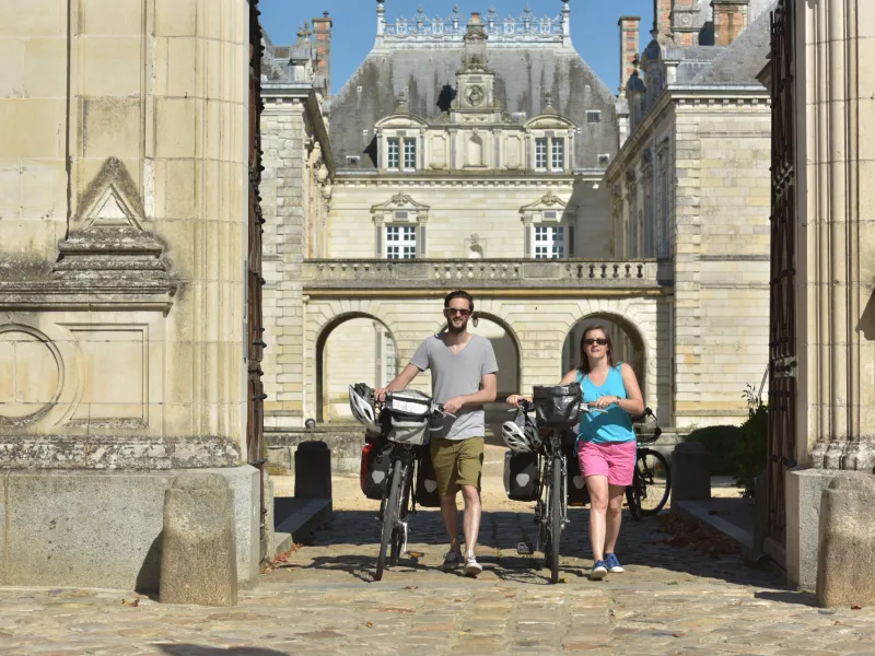 Visite du Château du Lude à vélo