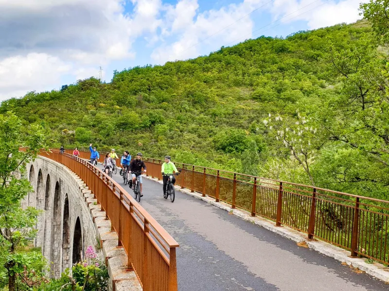 Viaduc sur la voie douce de la Payre