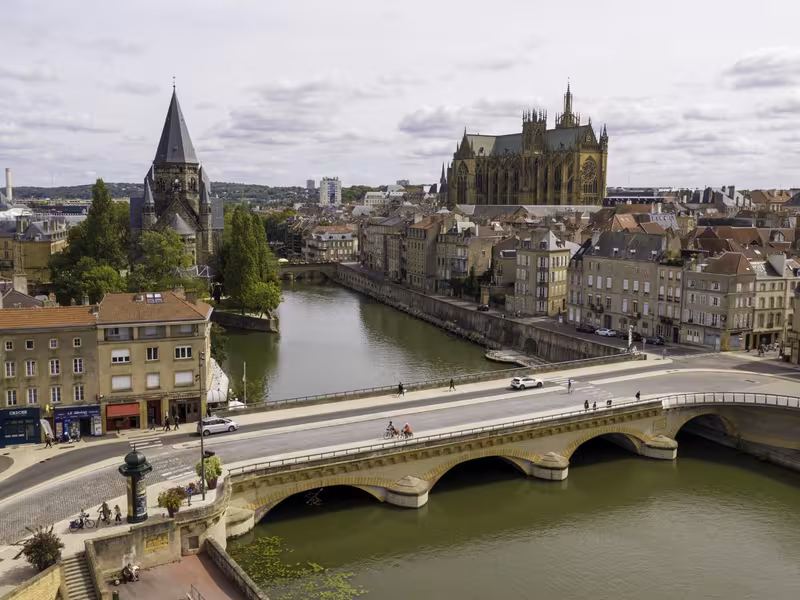 Vue aérienne du centre ville de Metz