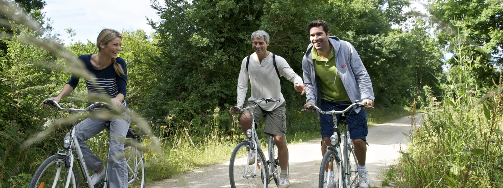 Voie Verte à vélo entre amis entre Carhaix et Rostrenen