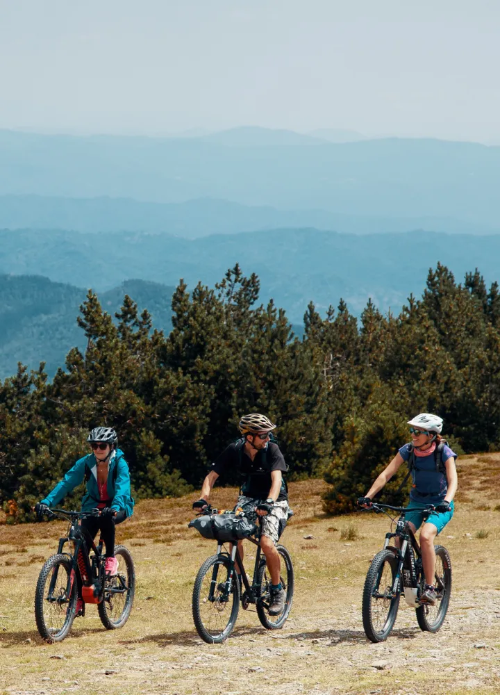La GTMC à VTT au sommet du Mont Aigoual