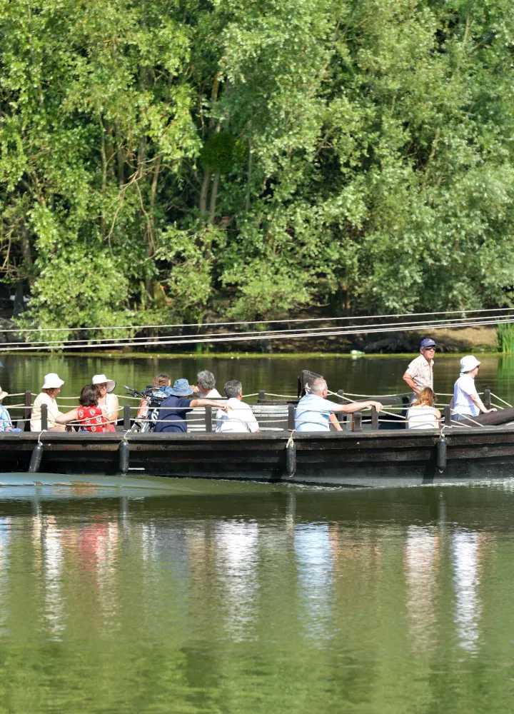 Navigation en toue sur la Maine