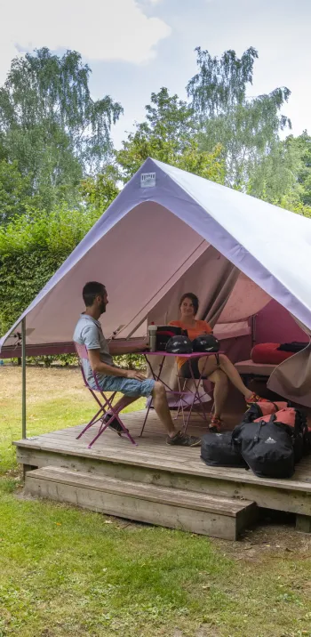 Camping Accueil Vélo avec hutte pour les cyclistes à Jumièges