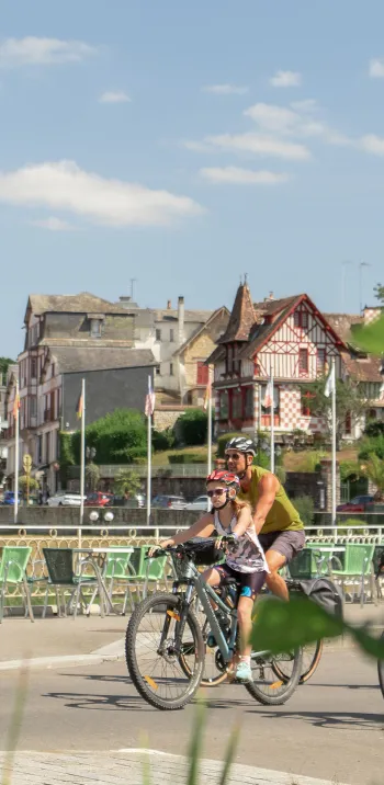 Cyclistes à Bagnoles de l'Orne