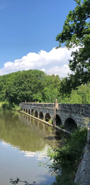 Le pont neuf de la Redorte sur le canal du Midi
