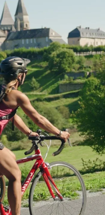 Arrivée à Bénévent L'Abbaye à vélo