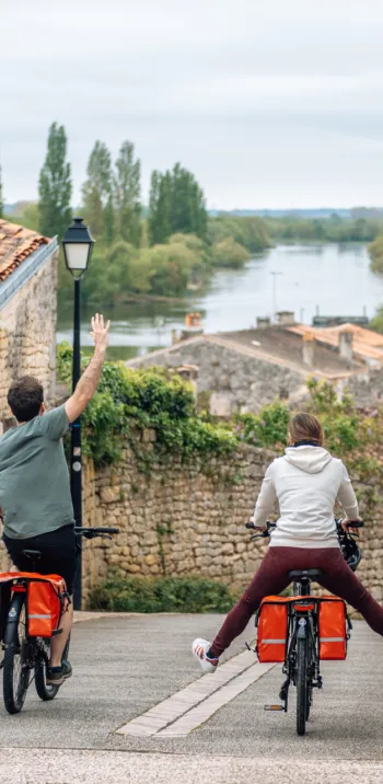 Balade à vélo dans les rues de Saint-Savinien