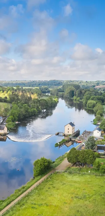 Ecluse d'Origné en bords de Mayenne