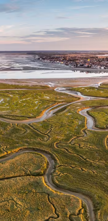 velomaritime-le-crotoy-vue-aerienne-c-hauts-de-france-tourisme-stephane-bouilland.jpg