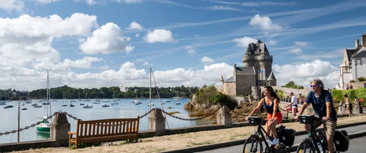 La Tour Solidor à Saint-Malo - La Vélomaritime