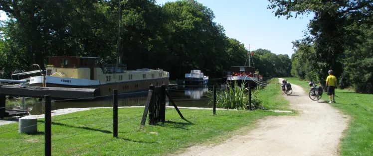 De Rennes au Mont-St-Michel par le canal d'Ille et Rance avec Abicyclette