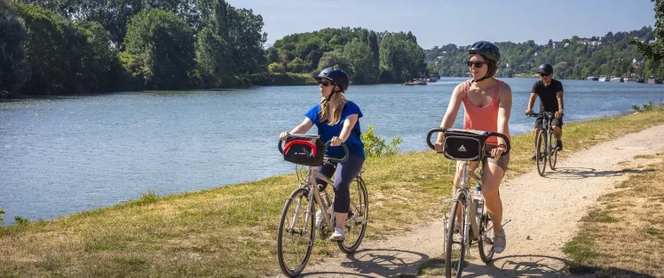 Balade à vélo sur le chemin de halage de la Seine à La Frette-sur-Seine