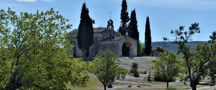 La chapelle Sainte Sixte dans les Alpilles