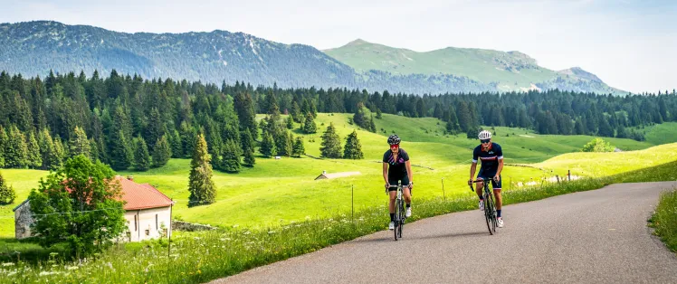 Cyclos dans Les Belles Combes