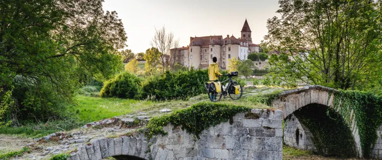 Prieuré de Pommiers-en-Forez