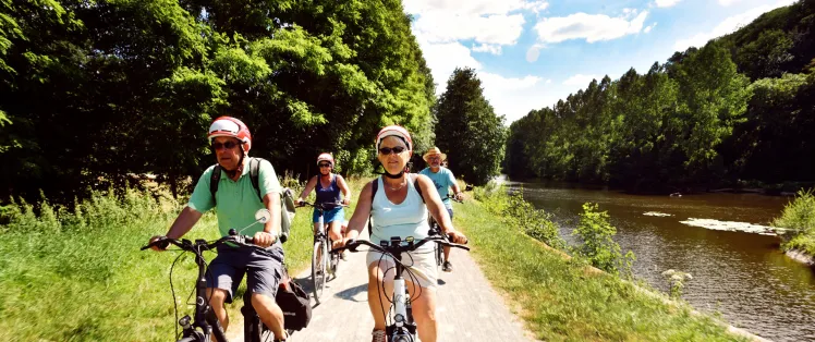 Chemin de halage de la Mayenne sur La Vélo Francette