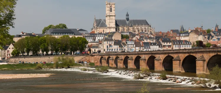 Nevers et son centre ancien