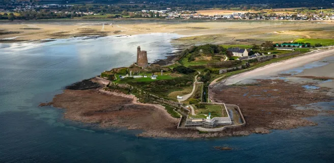 Fort et tour Vauban à Saint-Vaast-la-Hougue
