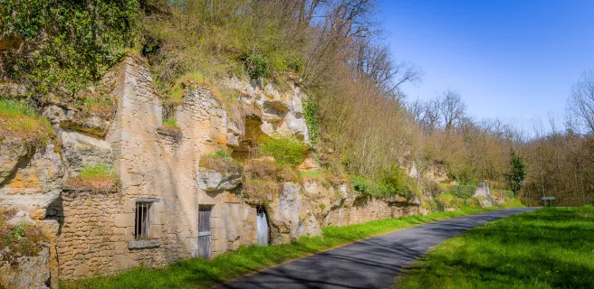 Les Troglos de Courtineau - Boucle vélo n°37