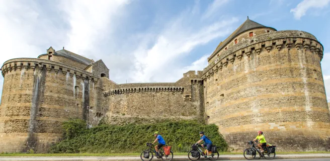 Maen Roch / Fougères