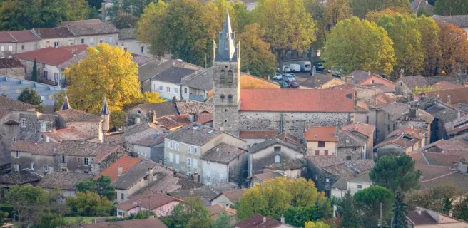 Thueyts - vue du village au coucher de soleil 2 ©sourcesetvolcans
