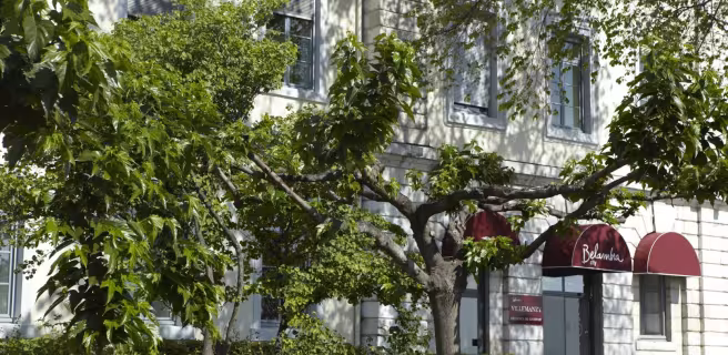Façade et jardin