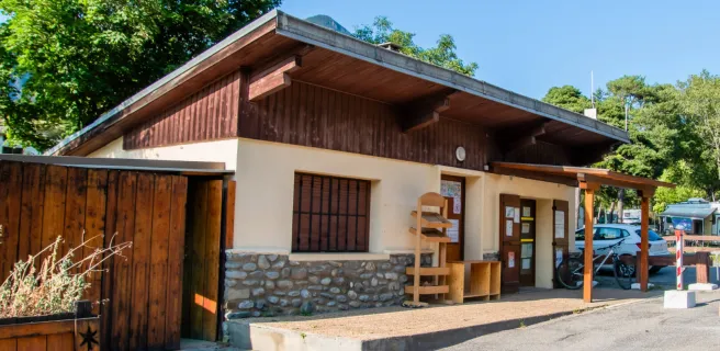 Camping La Rochette - Onlycamp