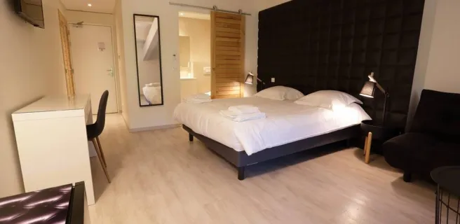 Hôtel restaurant des Maures à Collobrières