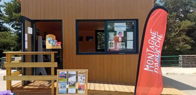 Office de Tourisme Montagne d'Ardèche : bureau du Lac d'Issarlès