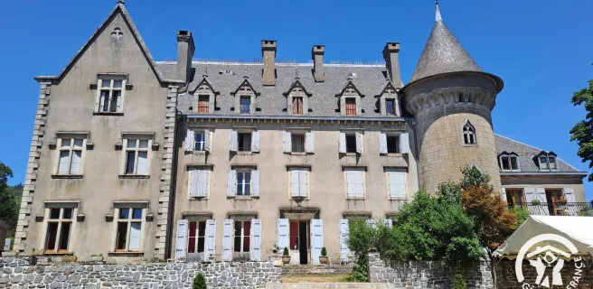 Château de Calmels - Lacaune, Tarn - G5024 - Gîtes