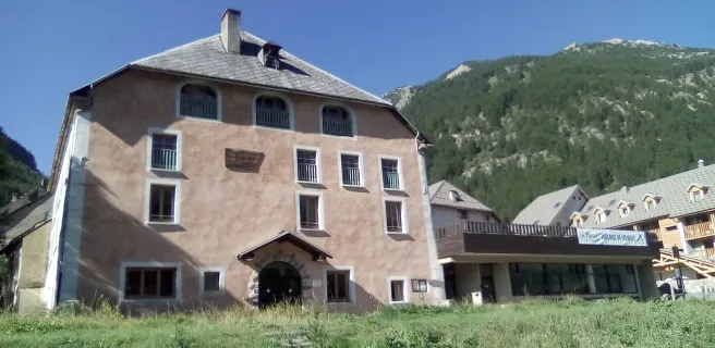 Auberge de Jeunesse HI Serre Chevalier