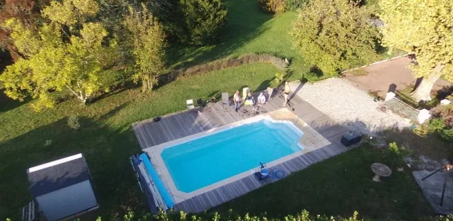 La piscine vue du ciel