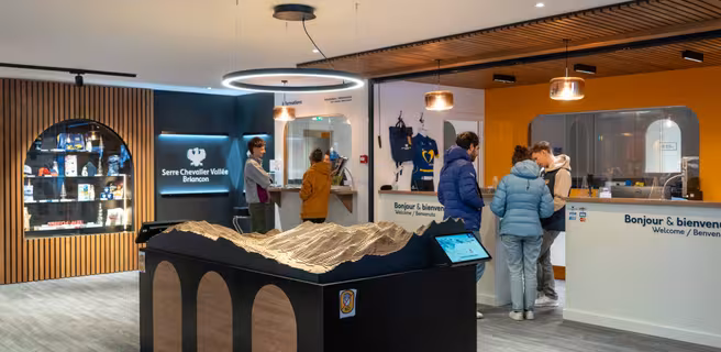Bureau d'information Touristique de Villeneuve - La Salle les Alpes