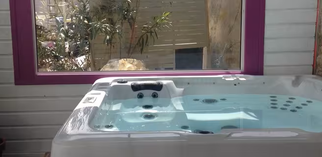 Un jaccuzzi.