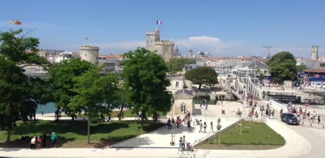 Du balcon avant: vue panoramique sur les 2 Tours