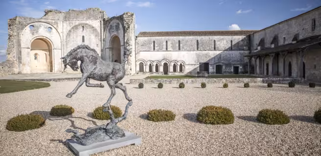 Abbaye de Trizay