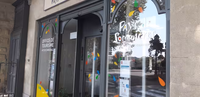 Entrée de l' Office de Tourisme