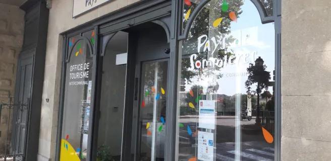 Entrée de l' Office de Tourisme