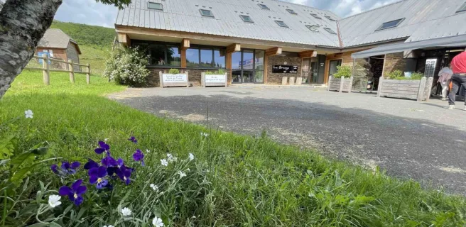 Gîte d'étape au Col de Prat de Bouc - Plomb du Cantal