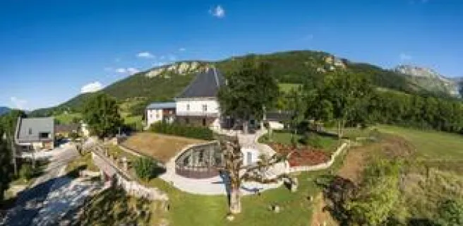 Le Château des Girards