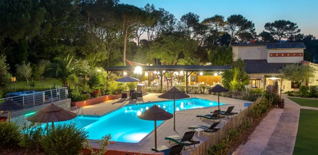 Les Pins Blancs en Provence