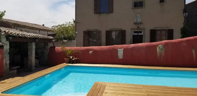 Sabrina Herrador-Theron