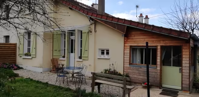 https://medias.cloudspire.io/rooms/H18G018944/H18G018944_5e56486833ee5.jpg
