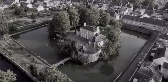 Les Douves