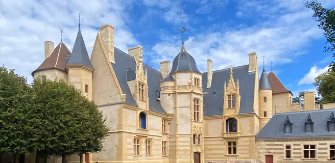 Château et jardins d'Ainay-le-Vieil