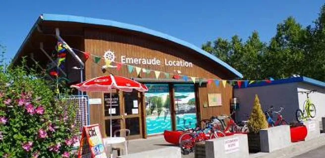 Emeraude Location