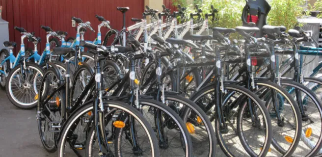 A bicyclette